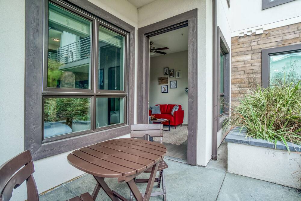 Photo of Patio Balcony in Morse Park