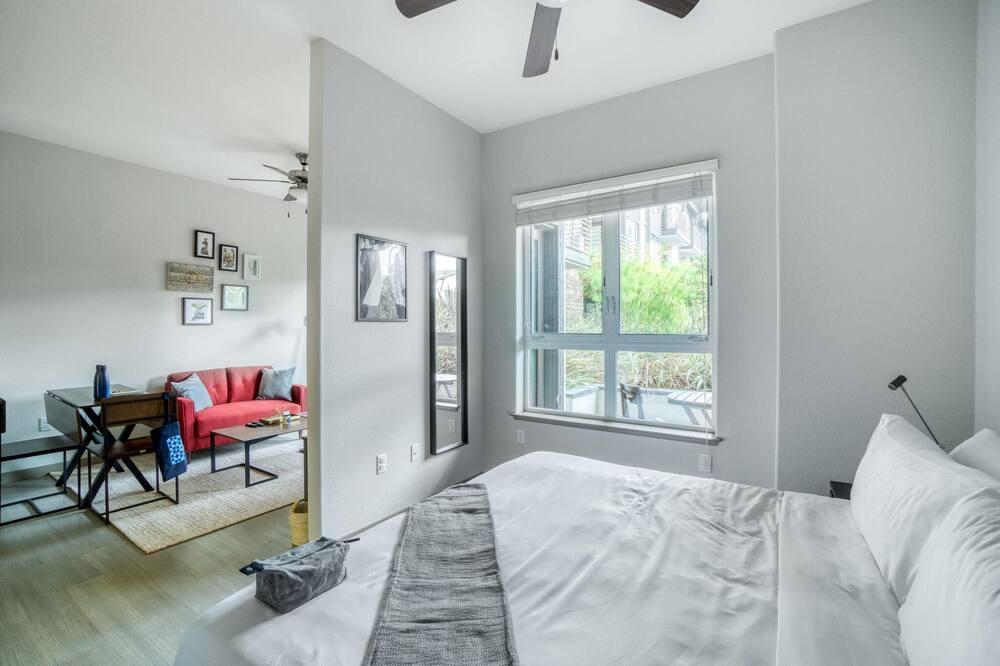 Photo of Bedroom in Morse Park