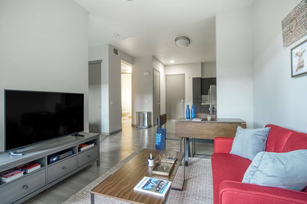 Photo of Livingroom in Morse Park