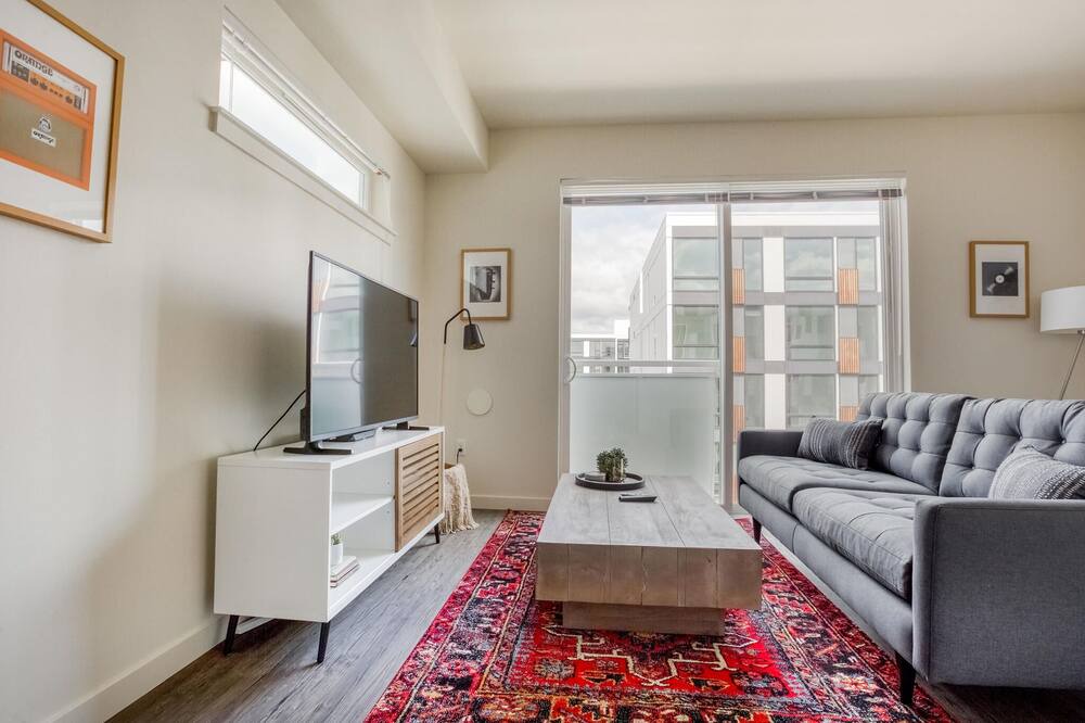 Photo of Livingroom in Downtown