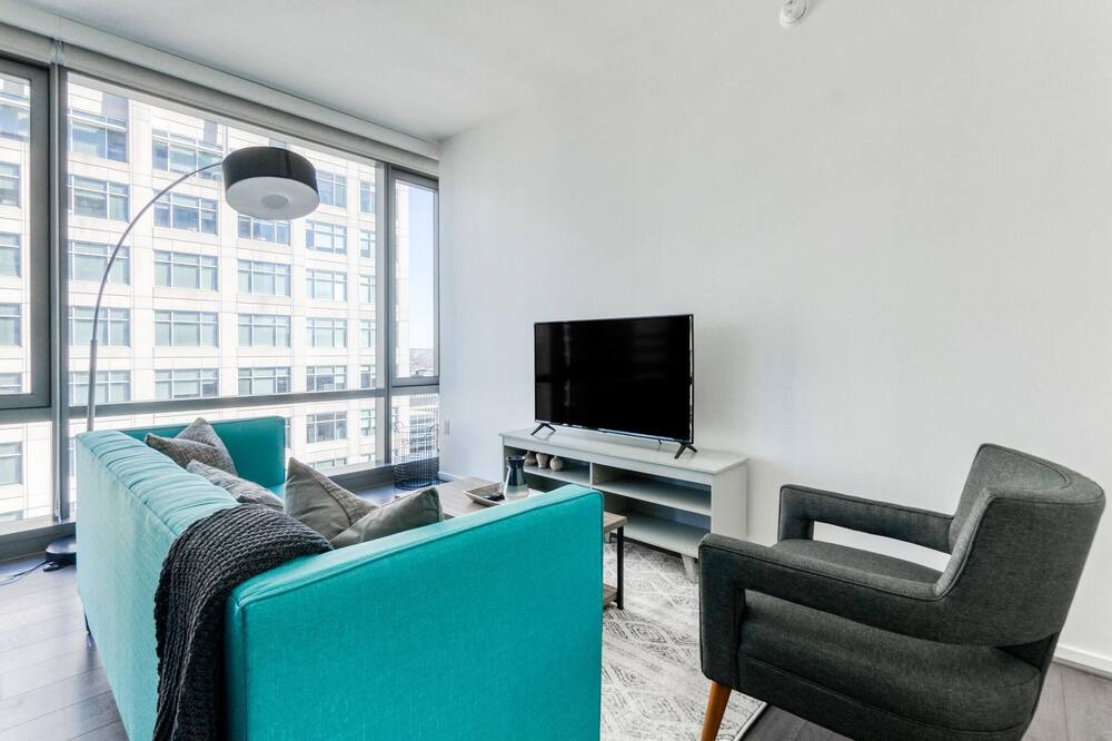 Photo of Livingroom in North Rosslyn