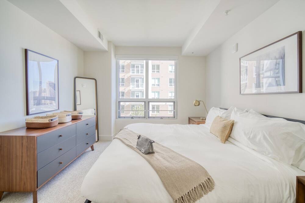 Photo of Bedroom in Pentagon City