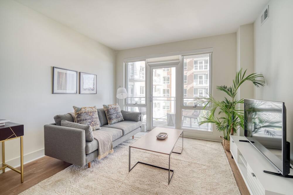 Photo of Livingroom in Pentagon City