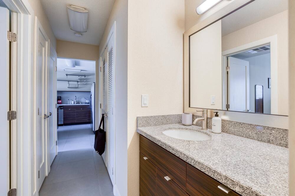 Photo of Bathroom in East San Mateo