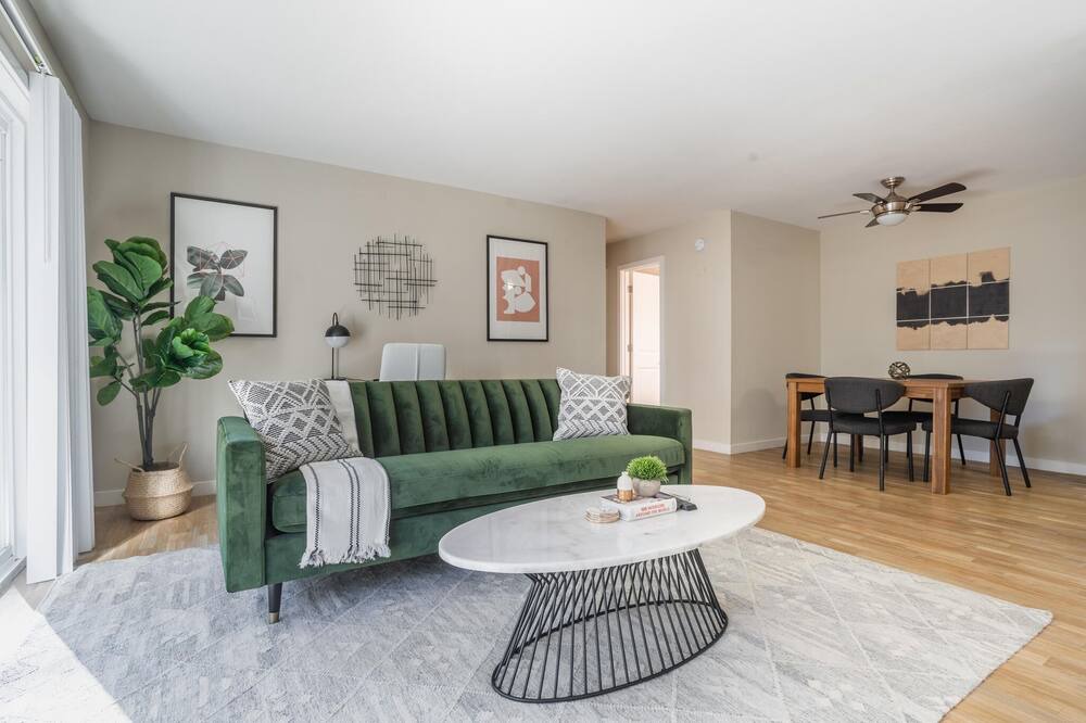 Photo of Livingroom in South Sundale