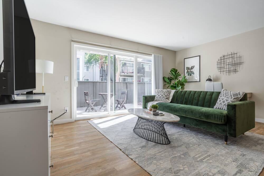 Photo of Livingroom in South Sundale