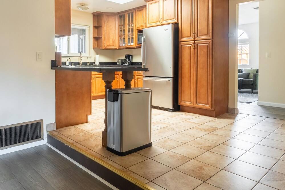 Photo of Kitchen in Valley View - Reed