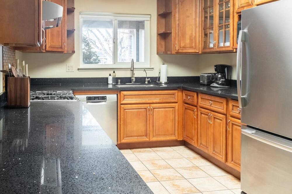 Photo of Kitchen in Valley View - Reed