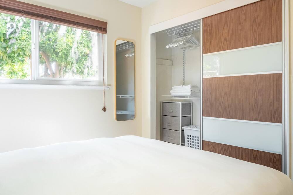 Photo of Bedroom in Valley View - Reed