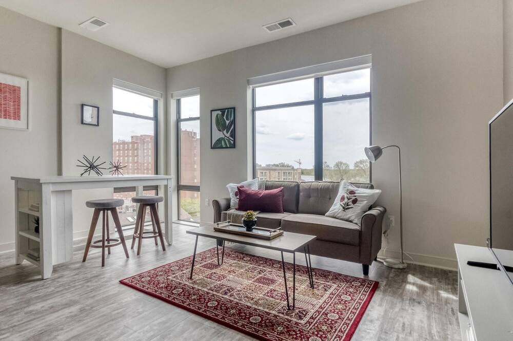 Photo of Livingroom in Bluemont