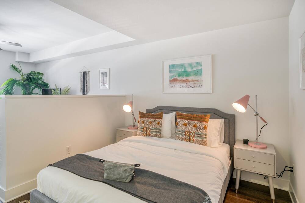 Photo of Bedroom in Downtown