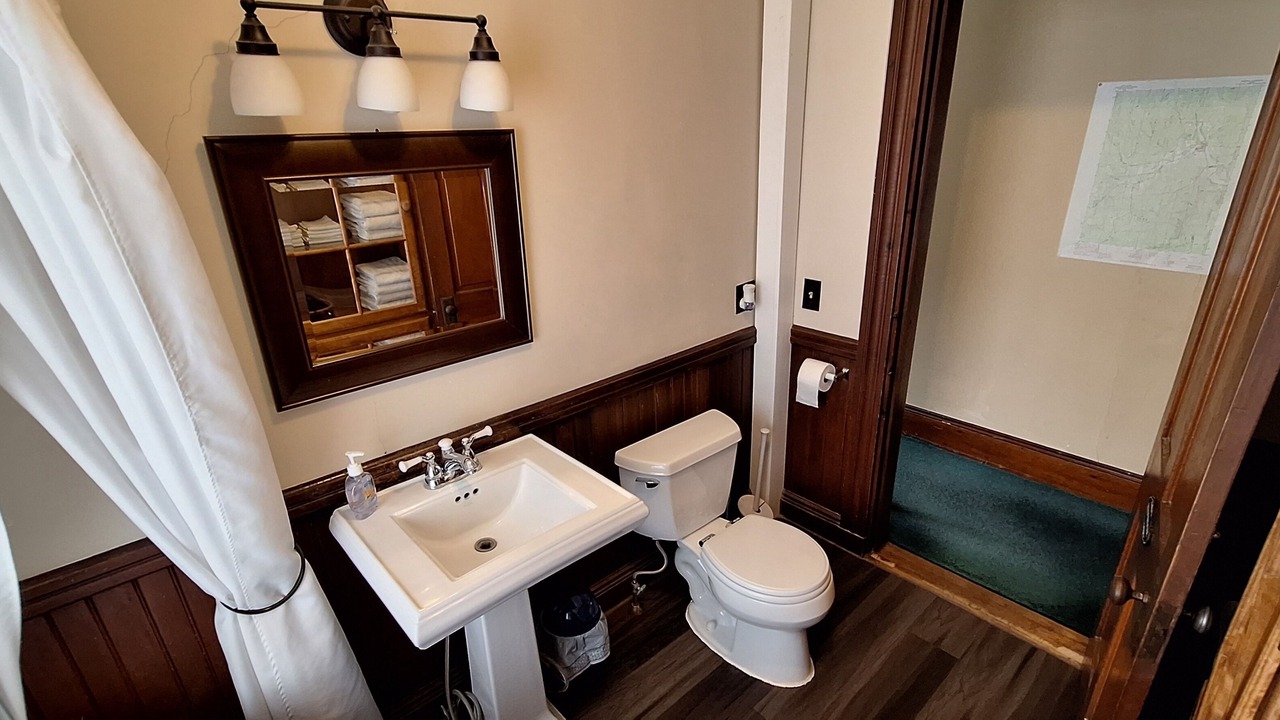 Photo of Bathroom in Kingfield