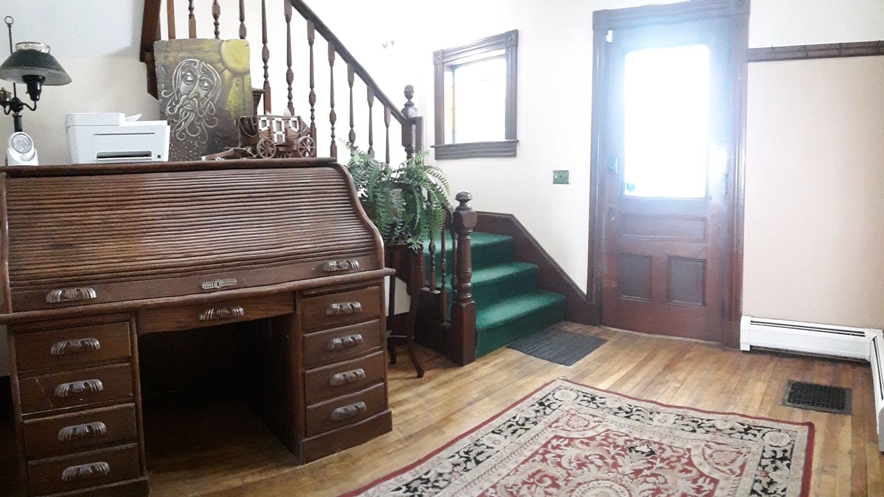 Photo of Others in Kingfield