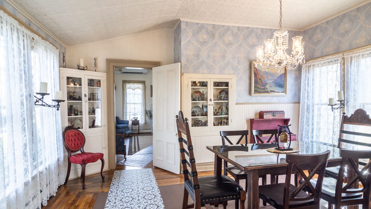 Photo of Livingroom in Roseburg