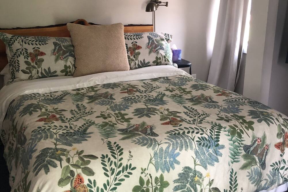 Photo of Bedroom in Lyons Falls