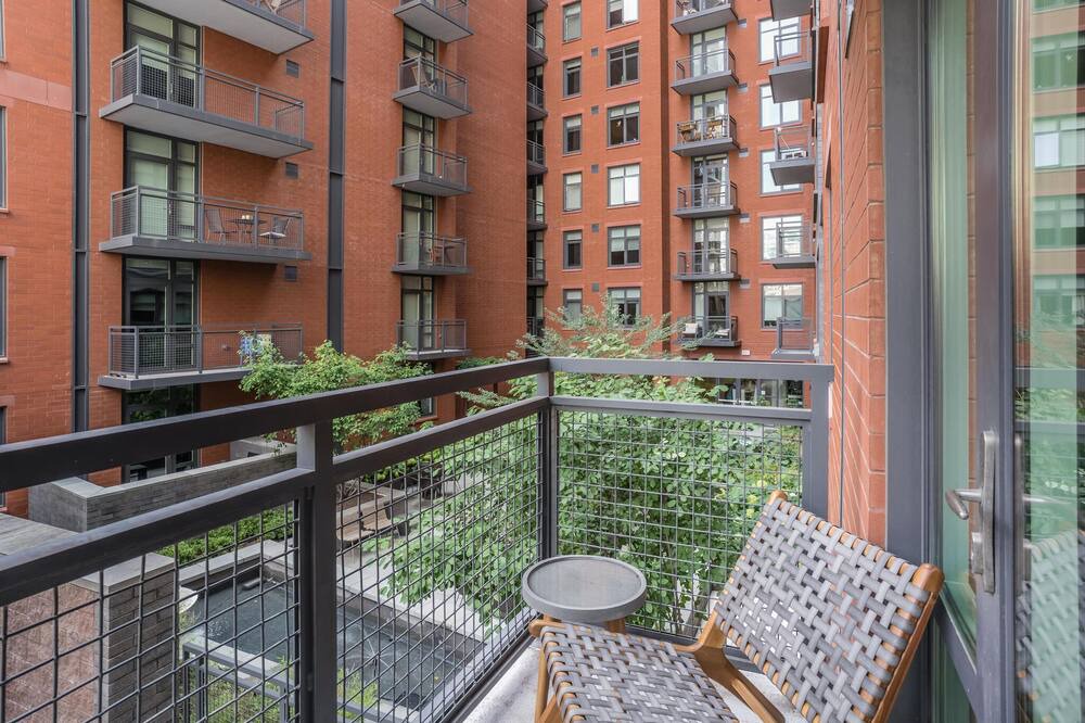 Photo of Outdoor in Mount Vernon Triangle