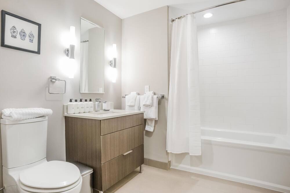 Photo of Bathroom in Mount Vernon Triangle
