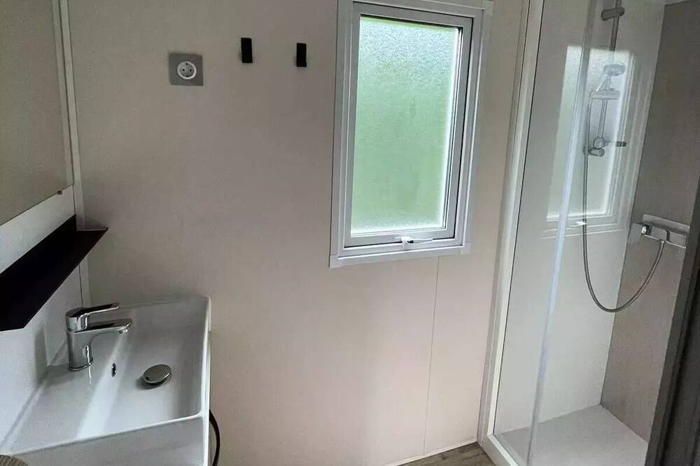 Photo of Bathroom in Messery