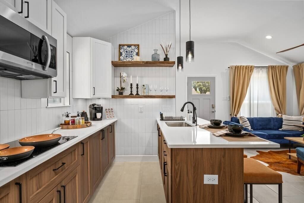 Photo of Kitchen in Lawndale/ Wayside