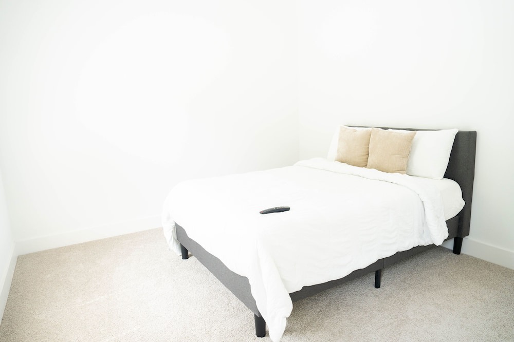 Photo of Bedroom in Midtown