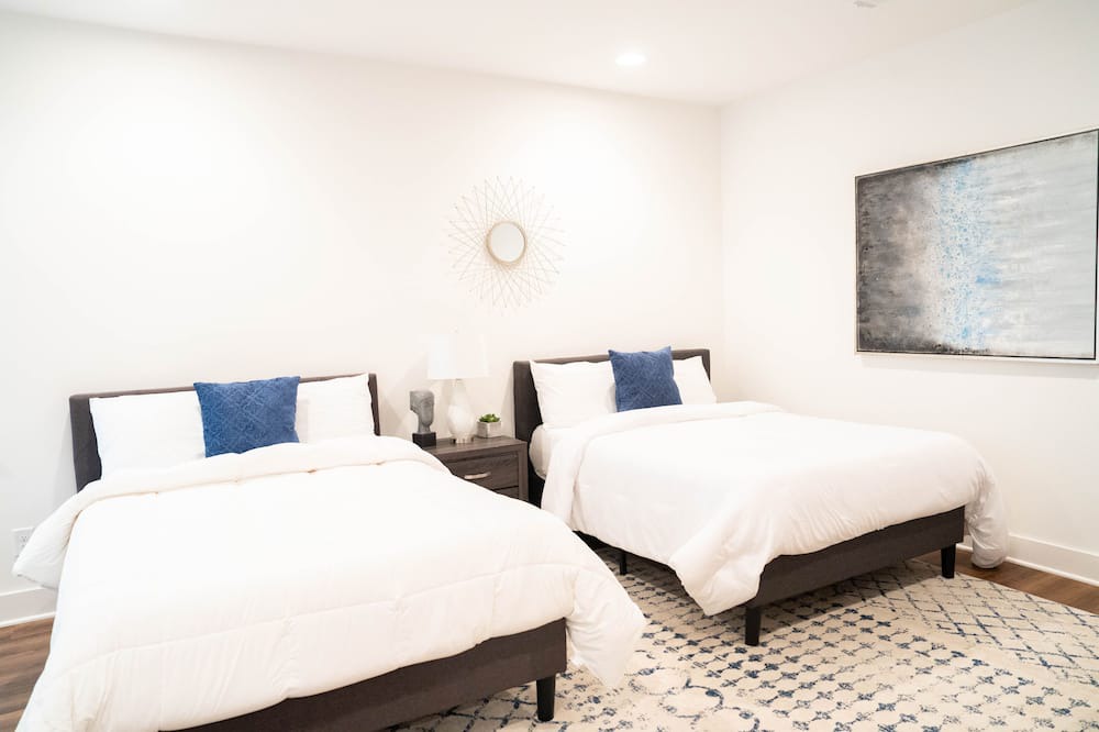 Photo of Bedroom in Midtown