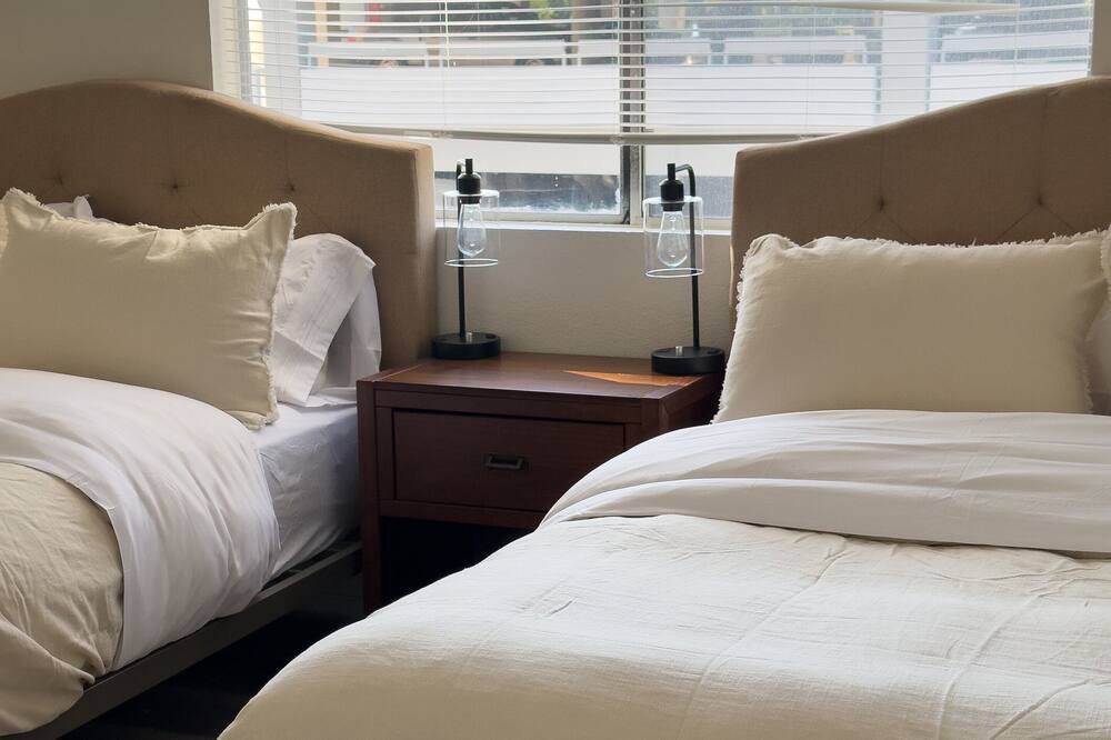 Photo of Bedroom in Anaheim Colony Historic District