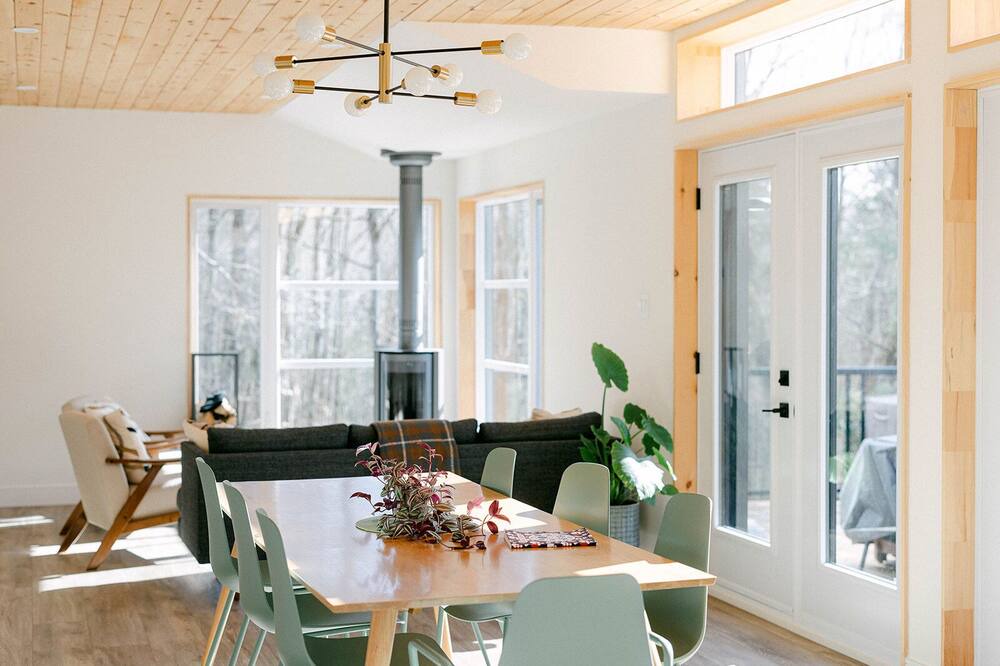 Photo of Bedroom in Rosseau