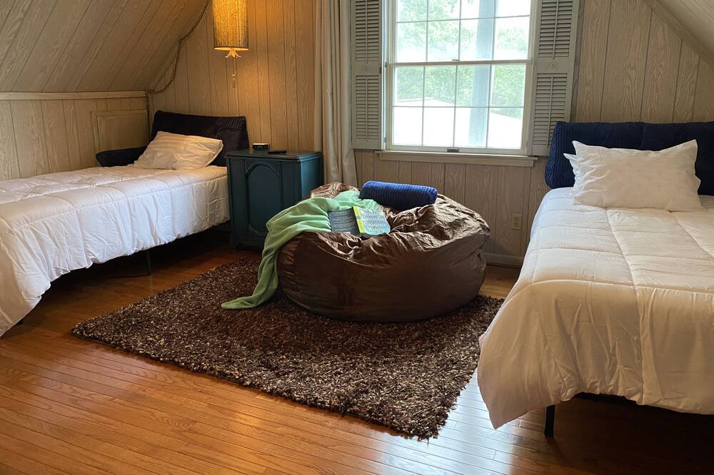 Photo of Bedroom in Moodys