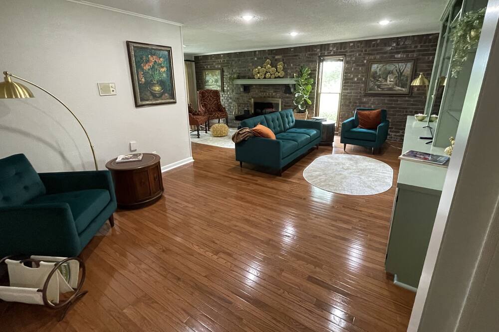 Photo of Livingroom in Moodys