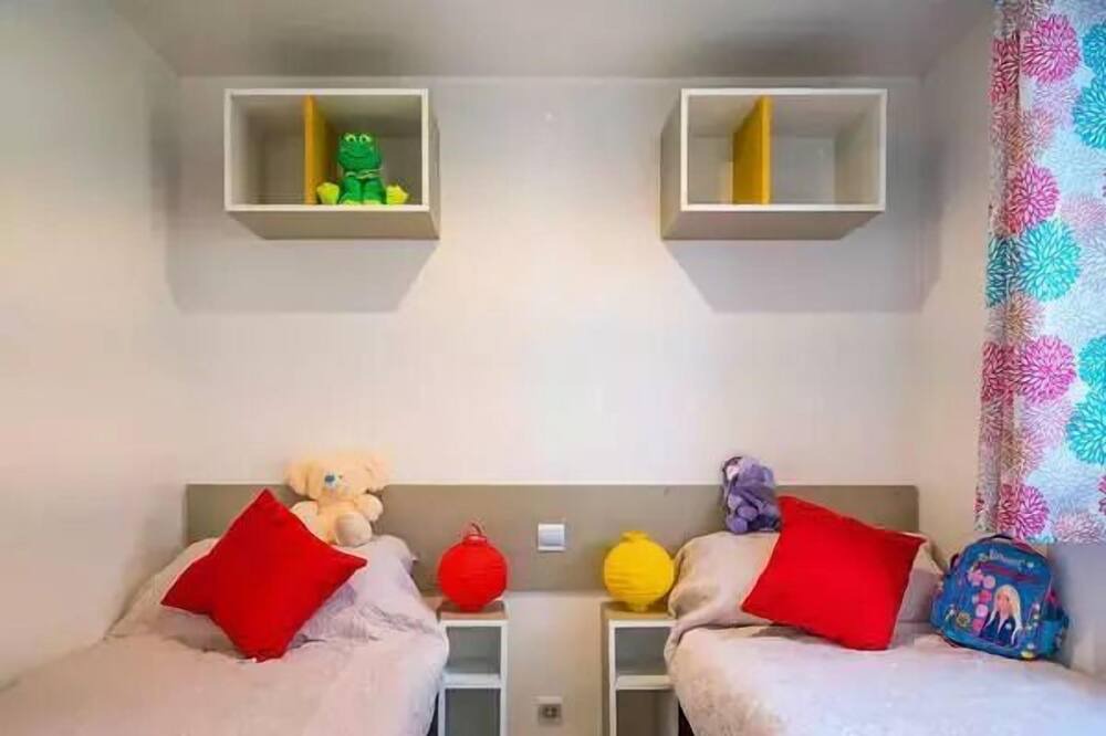 Photo of Bedroom in Lancieux