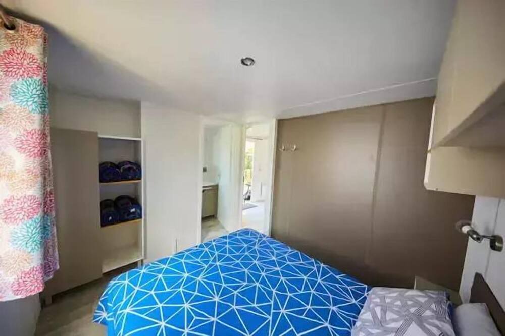 Photo of Bedroom in Lancieux