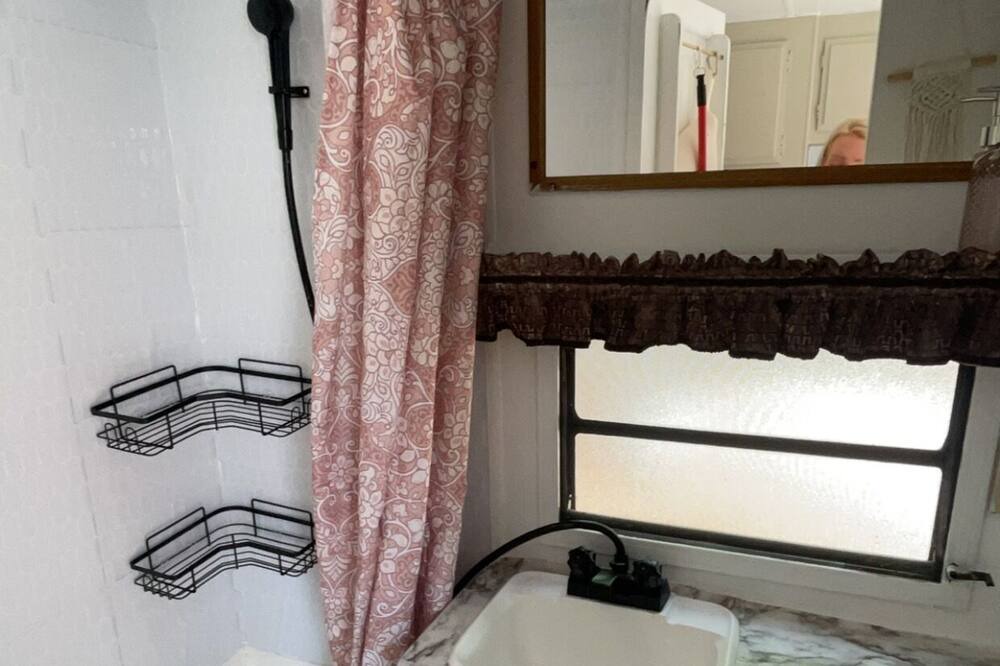 Photo of Bathroom in Speedwell