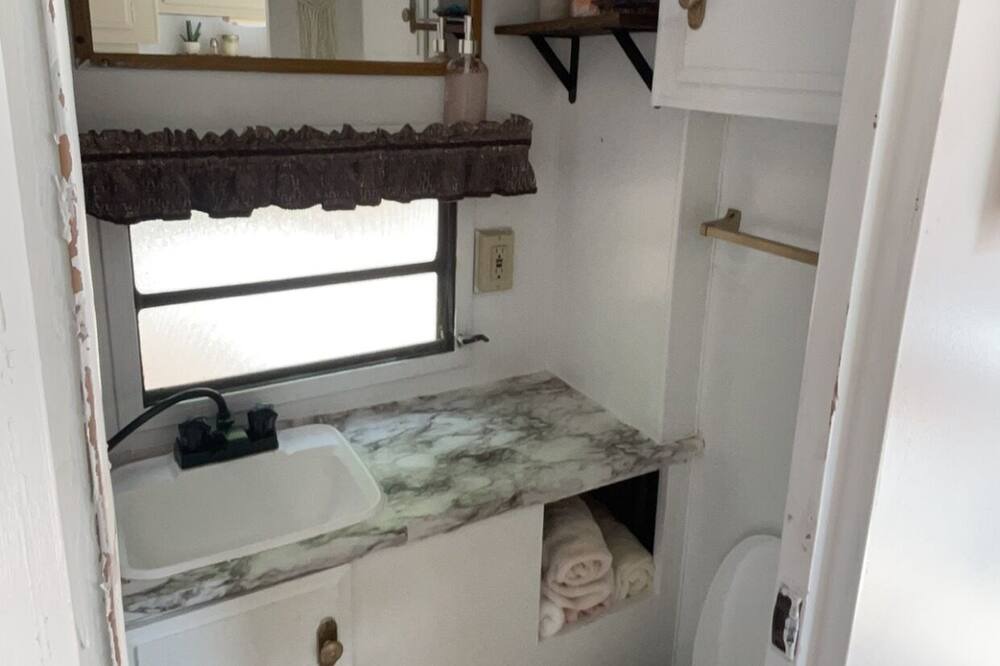 Photo of Bathroom in Speedwell