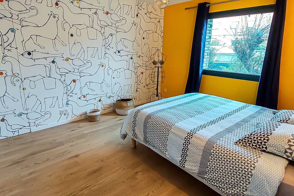 Photo of Bedroom in Port