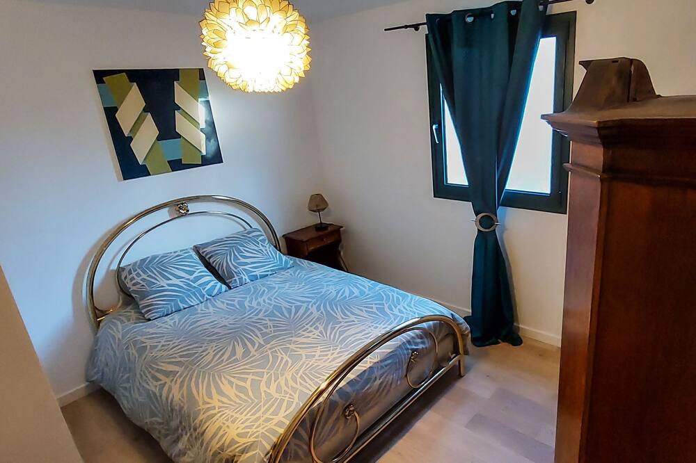 Photo of Bedroom in Port