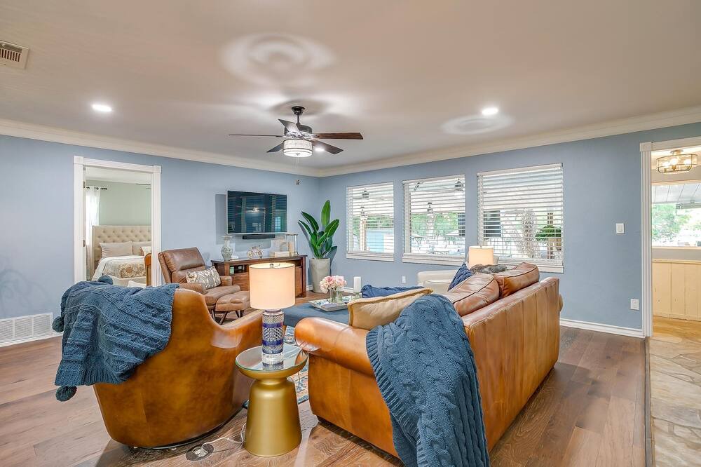 Photo of Livingroom in Gordon