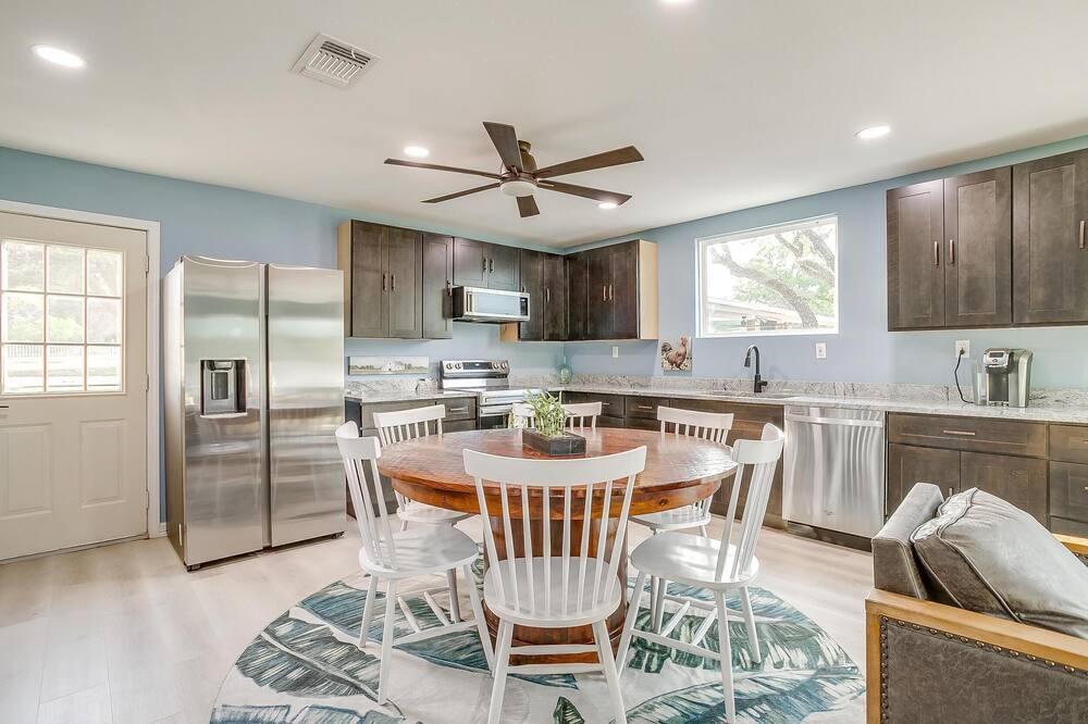 Photo of Kitchen in Gordon