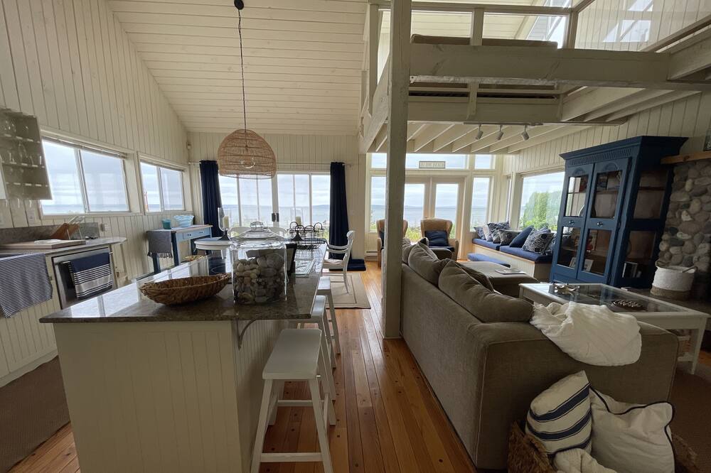 Photo of Others in Point Roberts