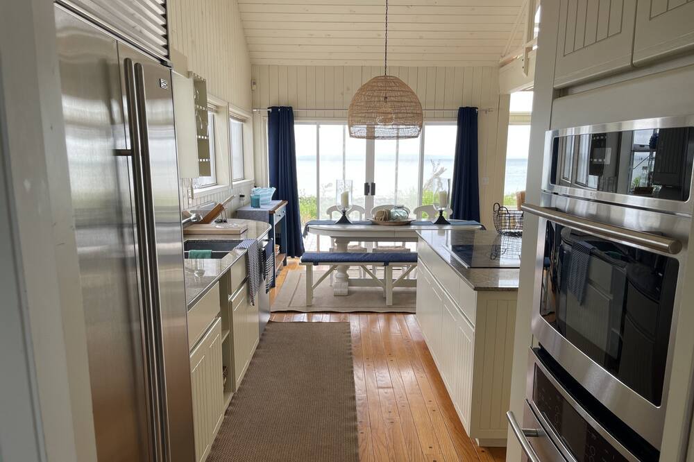 Photo of Kitchen in Point Roberts