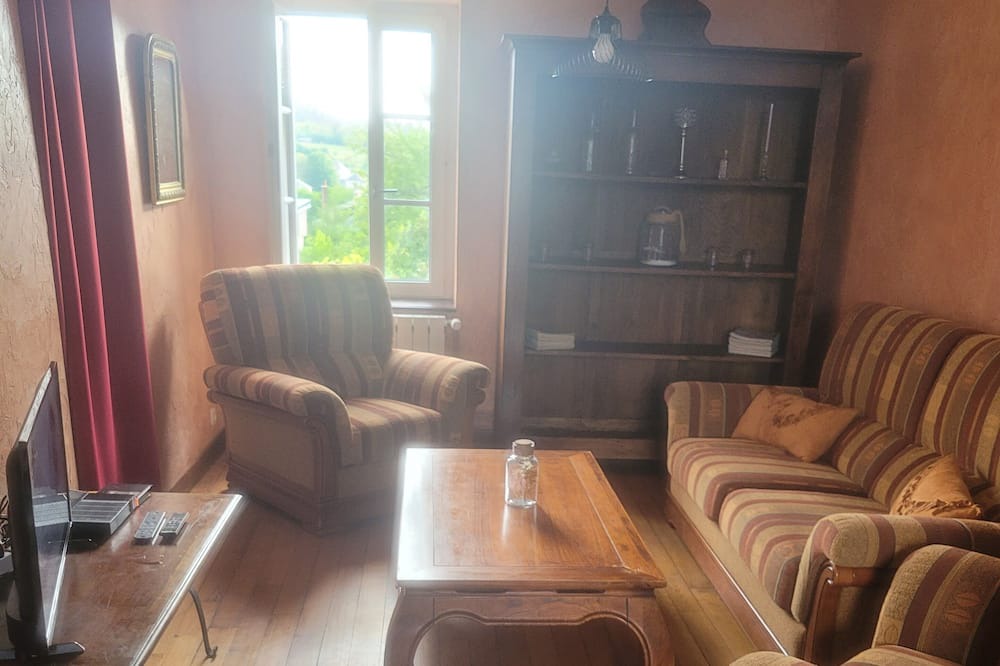 Photo of Livingroom in Chateau-Chinon