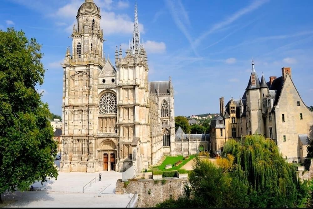 Photo of Others in Evreux