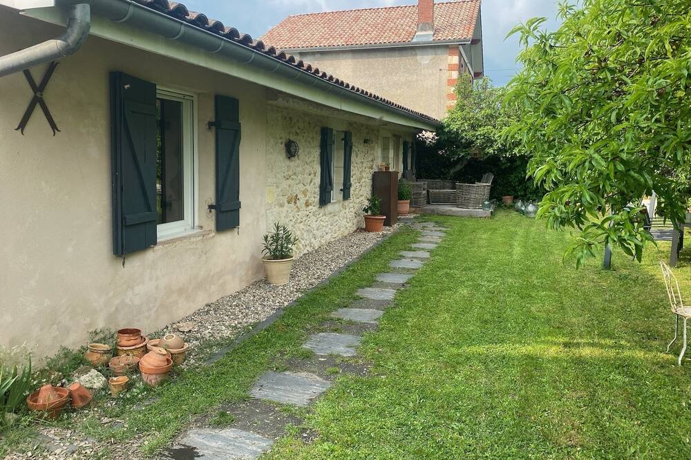Photo of Outdoor in Cabanac-Et-Villagrains
