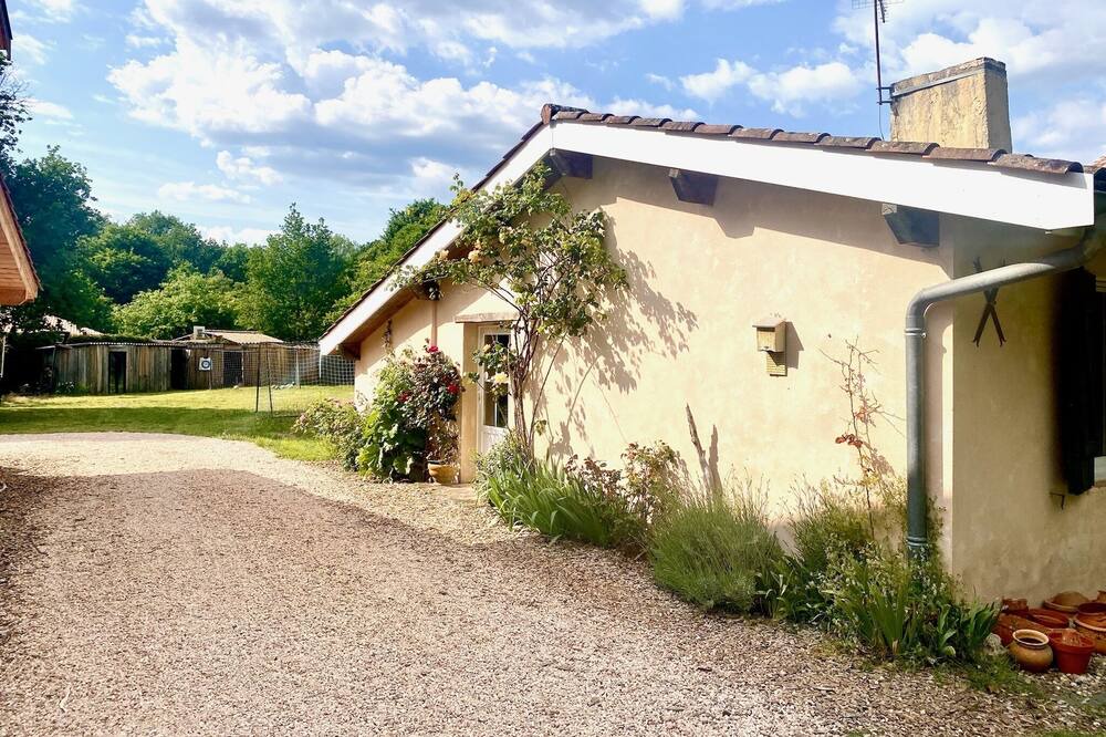 Photo of Outdoor in Cabanac-Et-Villagrains