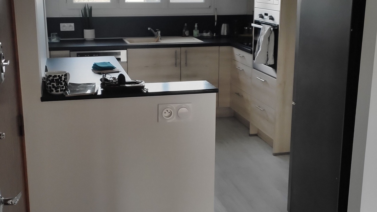 Photo of Kitchen in Madeleine-Sermandiere-Chattiere