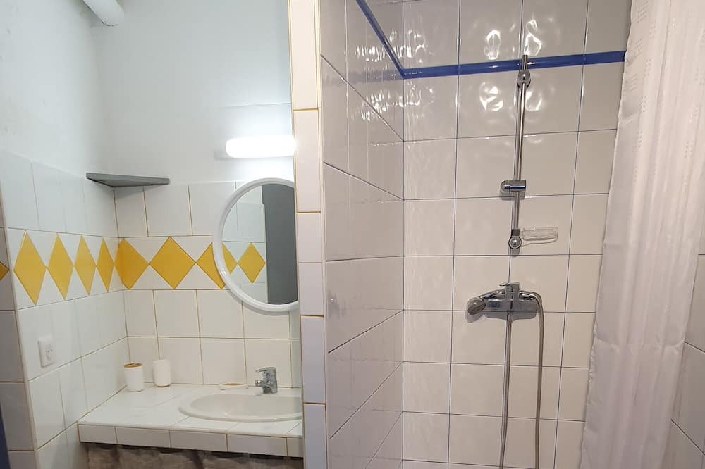 Photo of Bathroom in Saint-Maurice-sur-Eygues