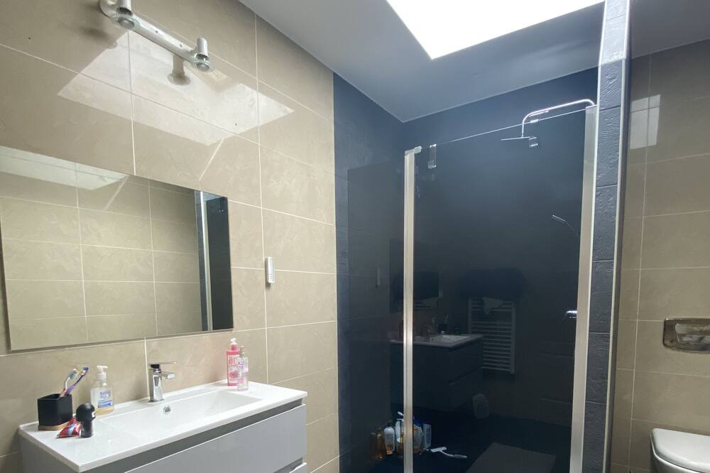 Photo of Bathroom in Saint-Vivien-de-Blaye