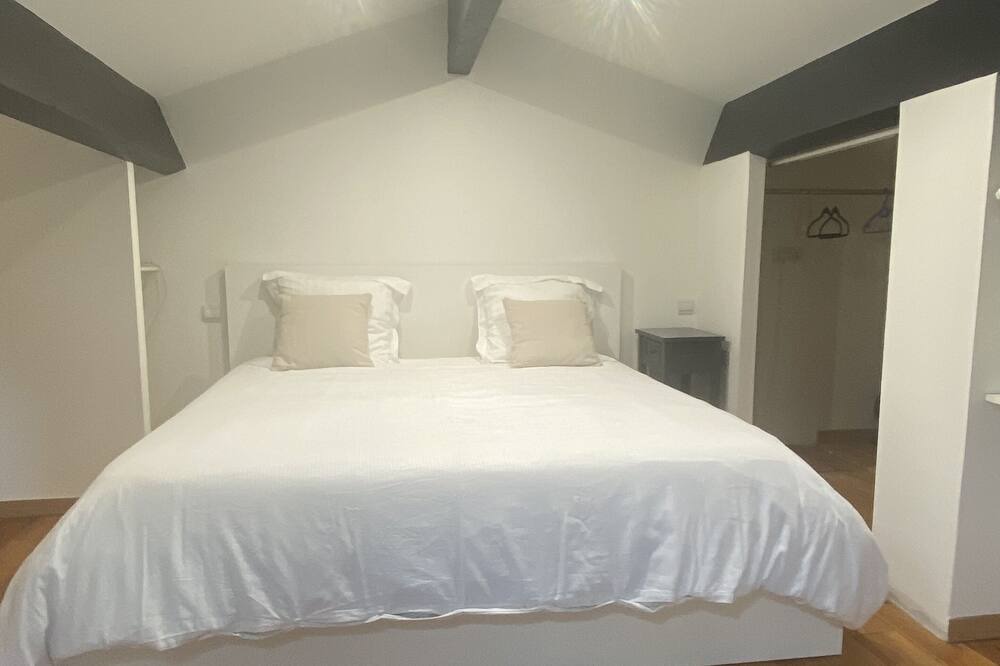 Photo of Bedroom in Saint-Vivien-de-Blaye