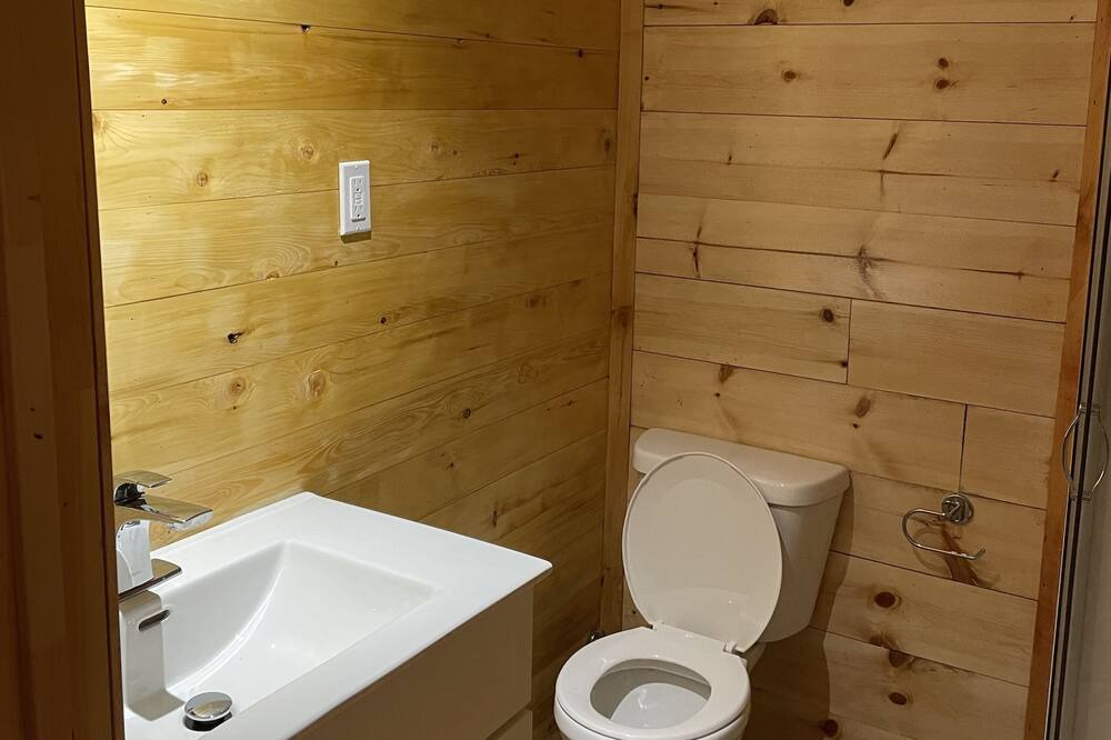 Photo of Bathroom in Wentworth-Nord