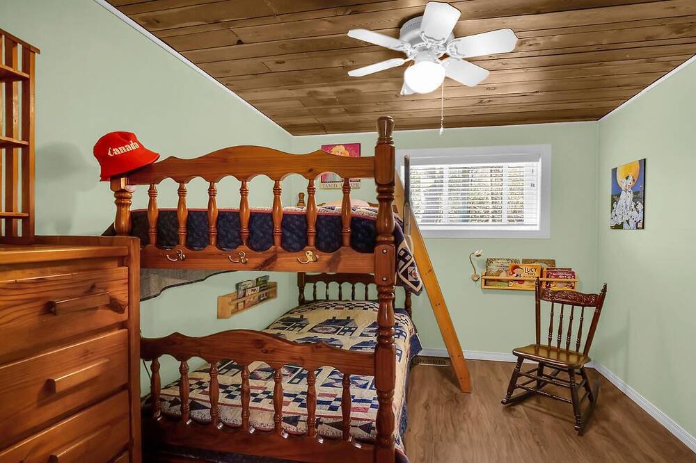 Photo of Bedroom in Port Franks
