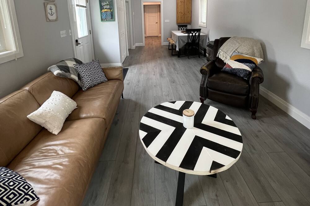 Photo of Livingroom in Port Elgin